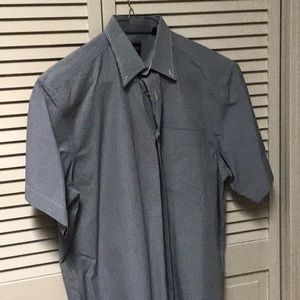 T Harris of London Men’s Short Sleeve Blue checkered shirt